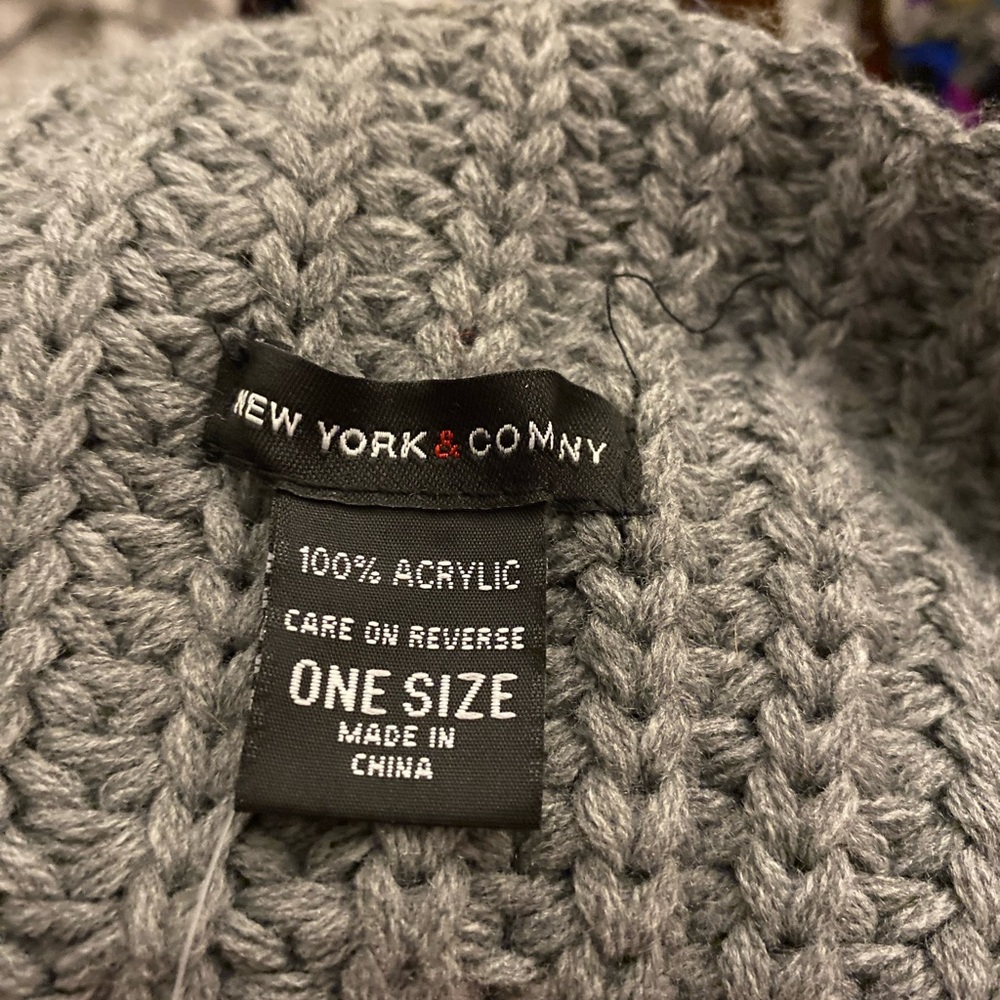 NWT New York & Company Cowl Neck Scarf Grey Knit - Picture 2 of 6